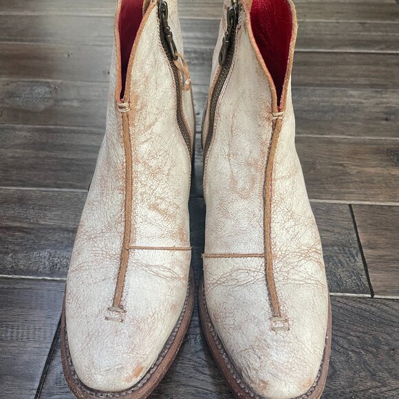 Bed Stu- Tabitha Nectar,  distressed white/off white ankle bootie - Picture 1 of 16